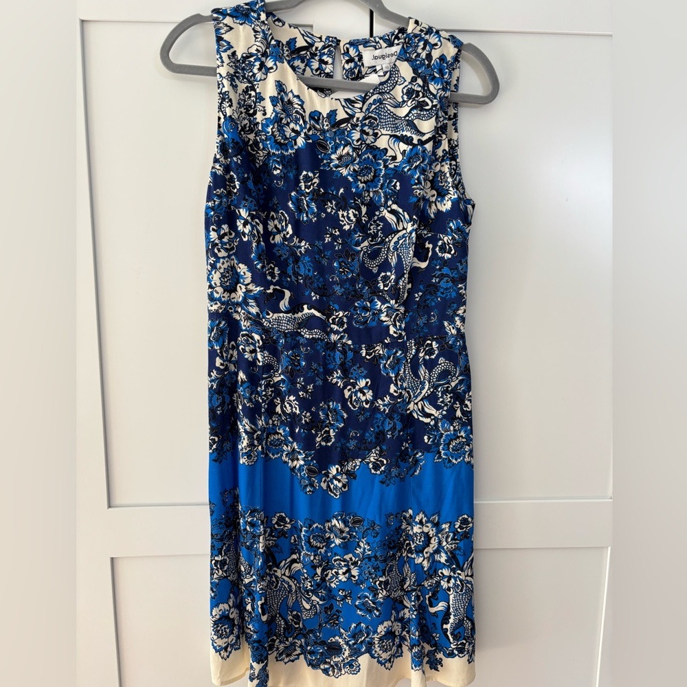 Designal. Blue & White Sleeveless Midi European Designed Dress. Size 10/Euro 38